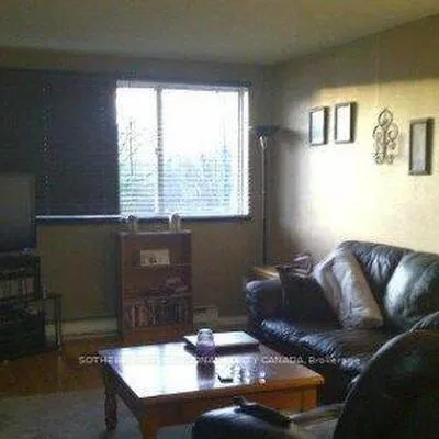 2170,&nbsp;Bromsgrove, Clarkson, Mississauga