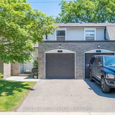 2440,&nbsp;Bromsgrove, Clarkson, Mississauga