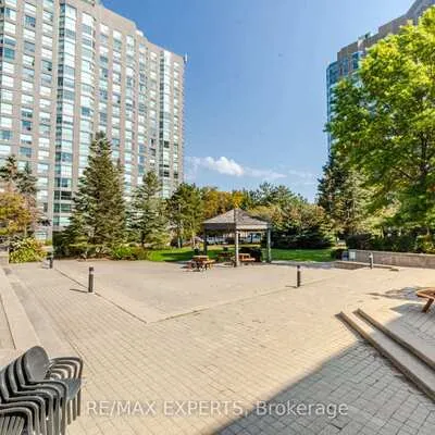 2155,&nbsp;Burnhamthorpe, Erin Mills, Mississauga