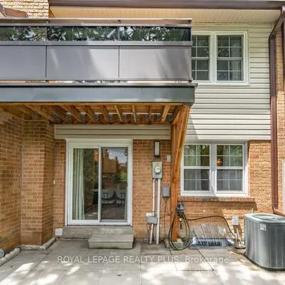 2120,&nbsp;RATHBURN, Rathwood, Mississauga