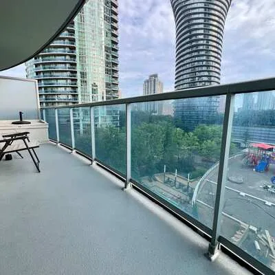 80,&nbsp;Absolute, City Centre, Mississauga
