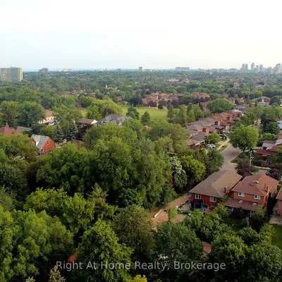 1360,&nbsp;Rathburn, Rathwood, Mississauga