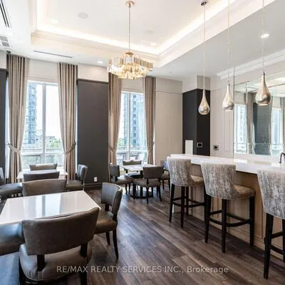 36,&nbsp;Elm, Fairview, Mississauga