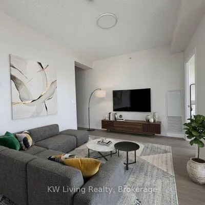 75,&nbsp;Eglinton, Hurontario, Mississauga