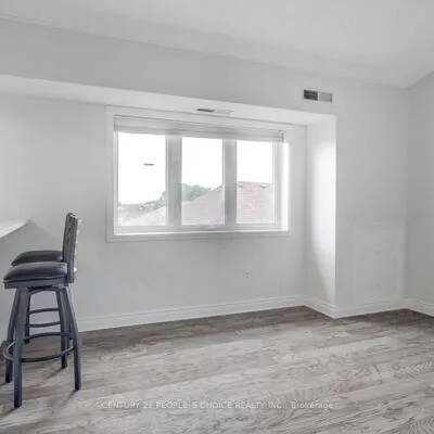 119,&nbsp;BRISTOL, Hurontario, Mississauga