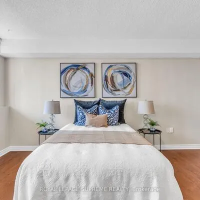 3590,&nbsp;Kaneff, Mississauga Valleys, Mississauga