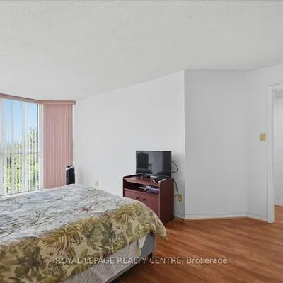 1360,&nbsp;Rathburn, Rathwood, Mississauga