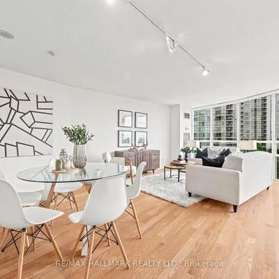 50,&nbsp;Eglinton, Hurontario, Mississauga