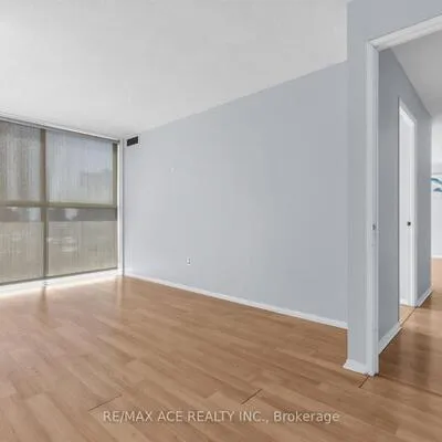 4205,&nbsp;Shipp, City Centre, Mississauga