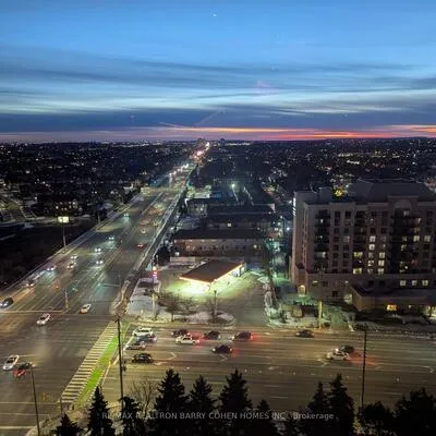 700,&nbsp;Constellation, Hurontario, Mississauga