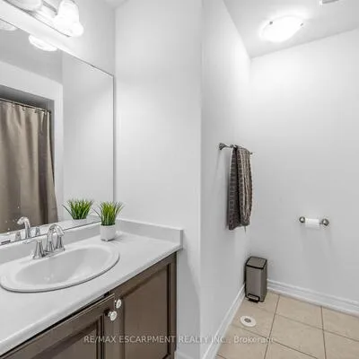131,&nbsp;Robert Speck, City Centre, Mississauga