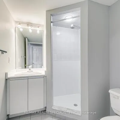 2177,&nbsp;Burnhamthorpe, Erin Mills, Mississauga