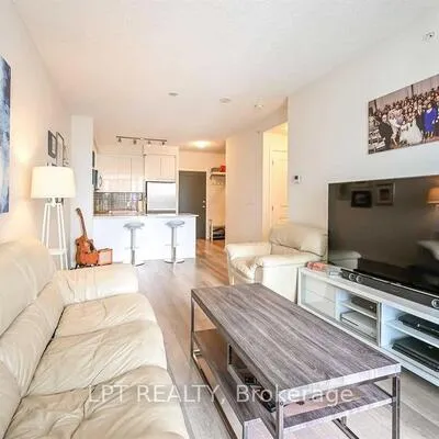 5025,&nbsp;Four Springs, Hurontario, Mississauga
