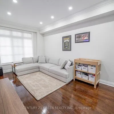 3071,&nbsp;Cawthra, Applewood, Mississauga