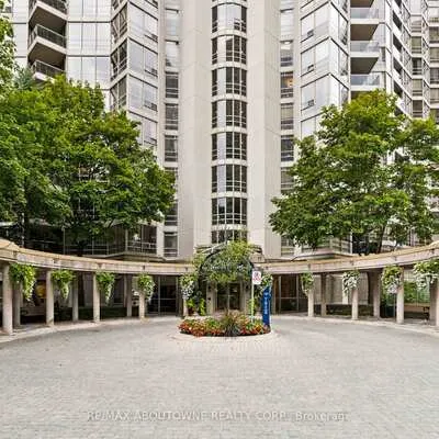 45,&nbsp;Kingsbridge Garden, Hurontario, Mississauga