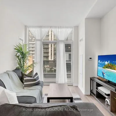 35,&nbsp;Watergarden, Hurontario, Mississauga
