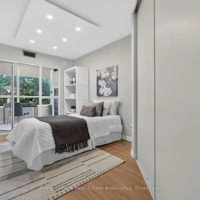 1001,&nbsp;Cedarglen, Erindale, Mississauga