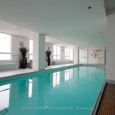 810,&nbsp;Scollard, East Credit, Mississauga