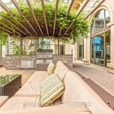 383,&nbsp;Prince Of Wales, City Centre, Mississauga