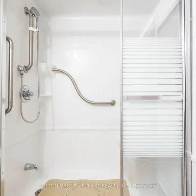 350,&nbsp;PRINCESS ROYAL, City Centre, Mississauga