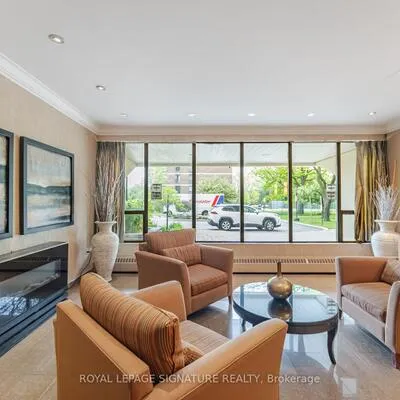 3170,&nbsp;Kirwin, Cooksville, Mississauga