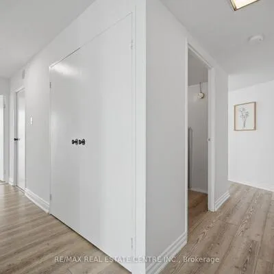 3650,&nbsp;Kaneff, Mississauga Valleys, Mississauga