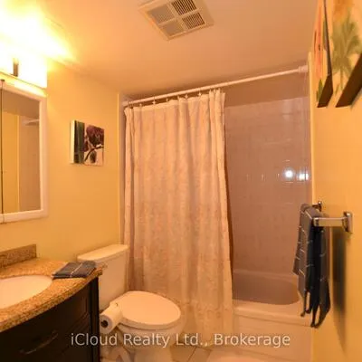 50,&nbsp;Kingsbridge Garden, Hurontario, Mississauga
