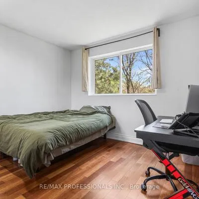 1275,&nbsp;Cornerbrook, Erindale, Mississauga