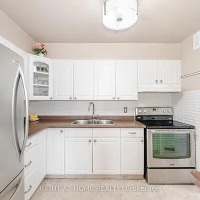 1580,&nbsp;Mississauga Valley, Mississauga Valleys, Mississauga