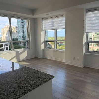 36,&nbsp;Elm, City Centre, Mississauga
