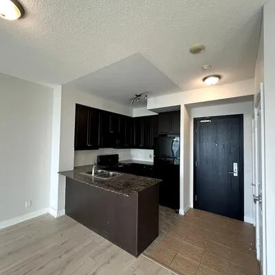 90,&nbsp;Absolute, City Centre, Mississauga