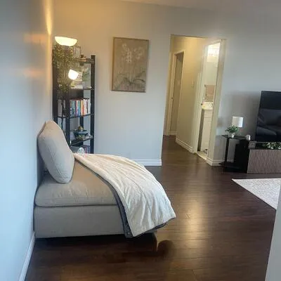 3555,&nbsp;DERRY, Malton, Mississauga