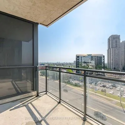 75,&nbsp;Eglinton, Hurontario, Mississauga