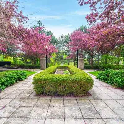 55,&nbsp;Kingsbridge Garden, Hurontario, Mississauga