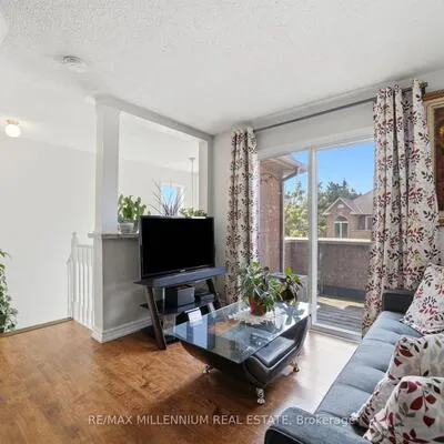 115,&nbsp;Bristol, Hurontario, Mississauga