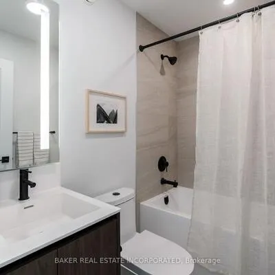 10,&nbsp;Lou Parsons, Port Credit, Mississauga