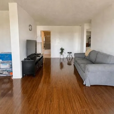 115,&nbsp;Hillcrest, Cooksville, Mississauga