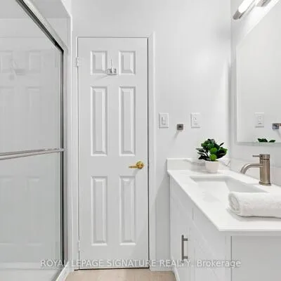 3525,&nbsp;Brandon Gate, Malton, Mississauga