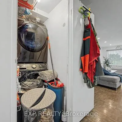 1000,&nbsp;Cedarglen, Erindale, Mississauga