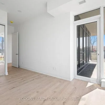 1035,&nbsp;Southdown, Clarkson, Mississauga