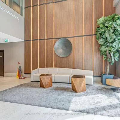 8,&nbsp;Nahani, Hurontario, Mississauga
