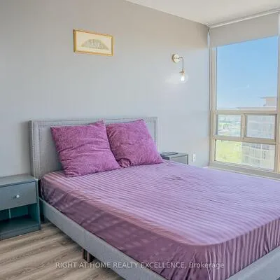 45,&nbsp;Kingsbridge Garden, Hurontario, Mississauga