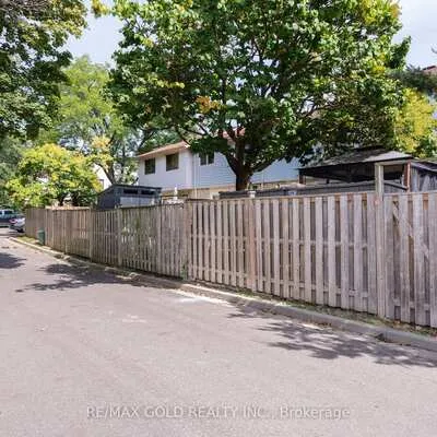6540,&nbsp;FALCONER, Streetsville, Mississauga