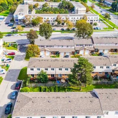 3525,&nbsp;Brandon Gate, Malton, Mississauga
