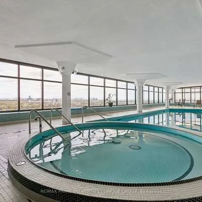 1300,&nbsp;Bloor, Applewood, Mississauga
