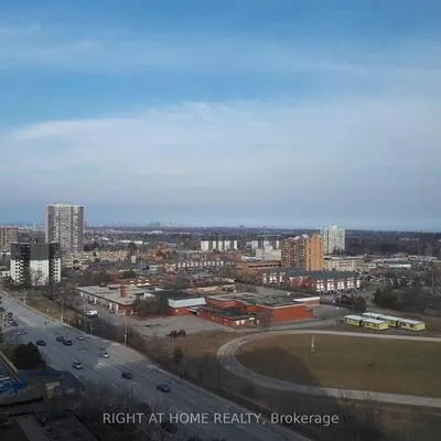155,&nbsp;Hillcrest, Cooksville, Mississauga