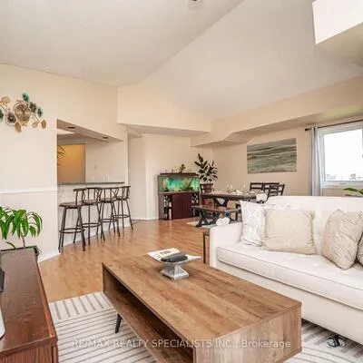 85,&nbsp;Bristol, Hurontario, Mississauga