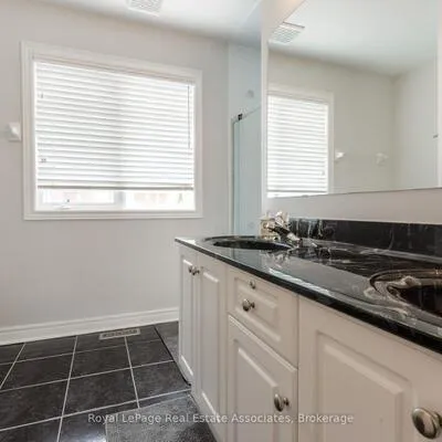5031,&nbsp;East Mill, East Credit, Mississauga