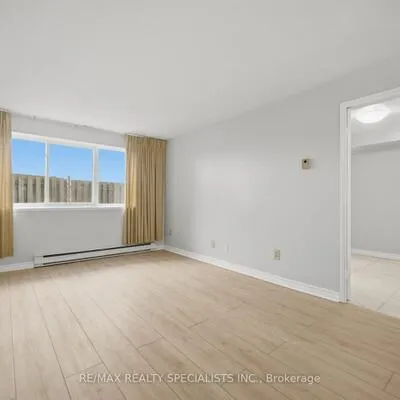 2170,&nbsp;Bromsgrove, Clarkson, Mississauga