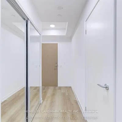 395,&nbsp;Square One, City Centre, Mississauga